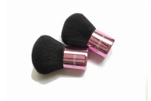 kabuki brush