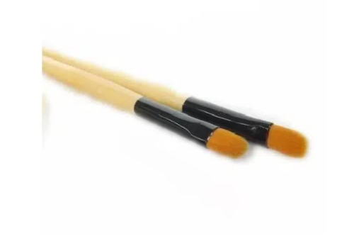 Concealer brush