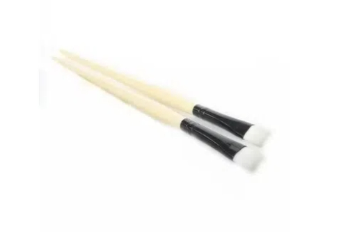 Eyebrow brush